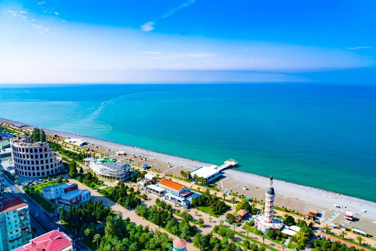 Luxury Sea View Orbi City บาทูมิ ภายนอก รูปภาพ
