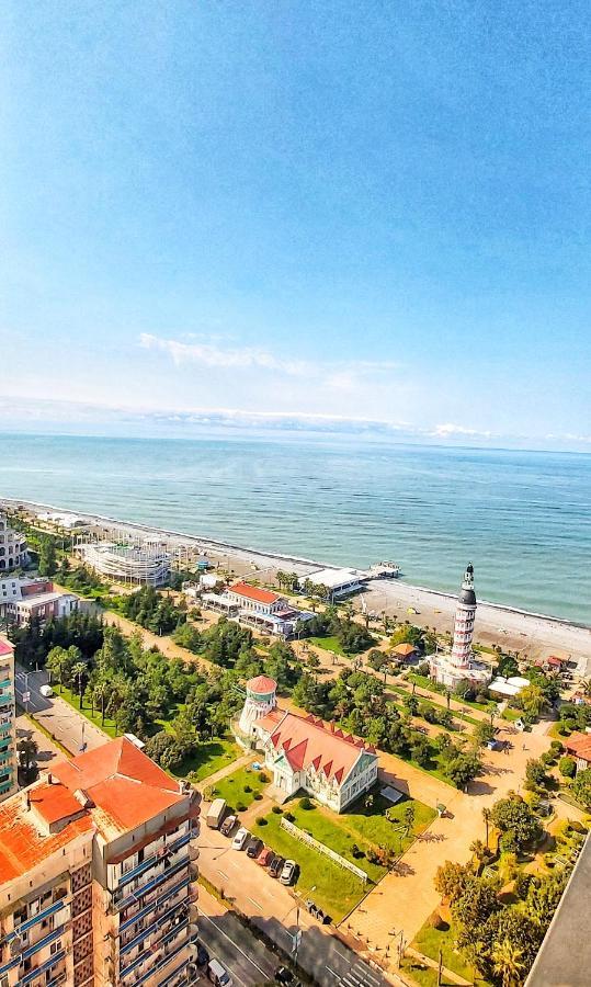 Luxury Sea View Orbi City บาทูมิ ภายนอก รูปภาพ