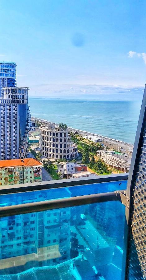 Luxury Sea View Orbi City บาทูมิ ภายนอก รูปภาพ